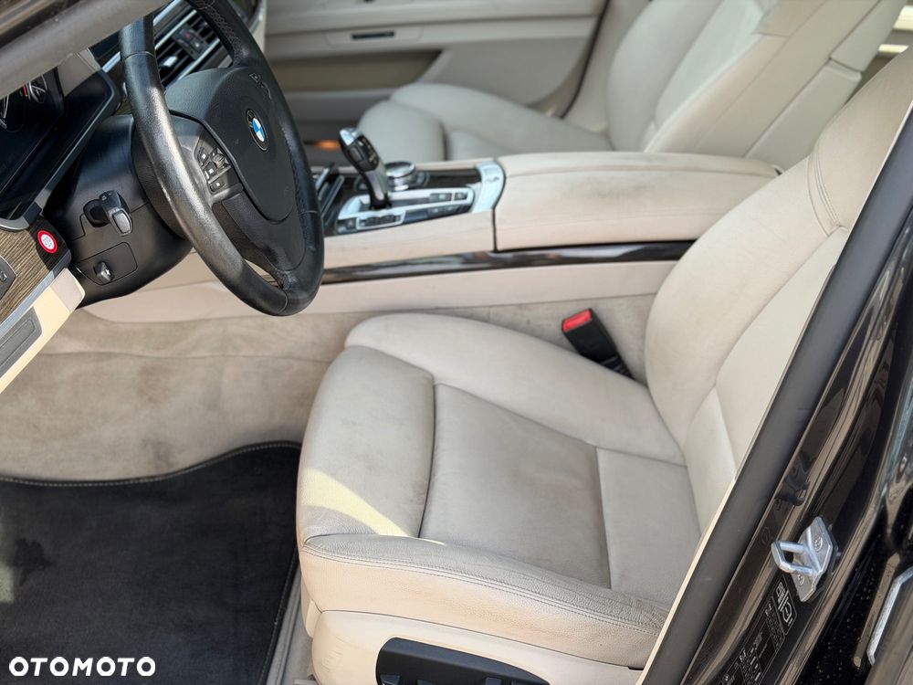 BMW Seria 7 - 11