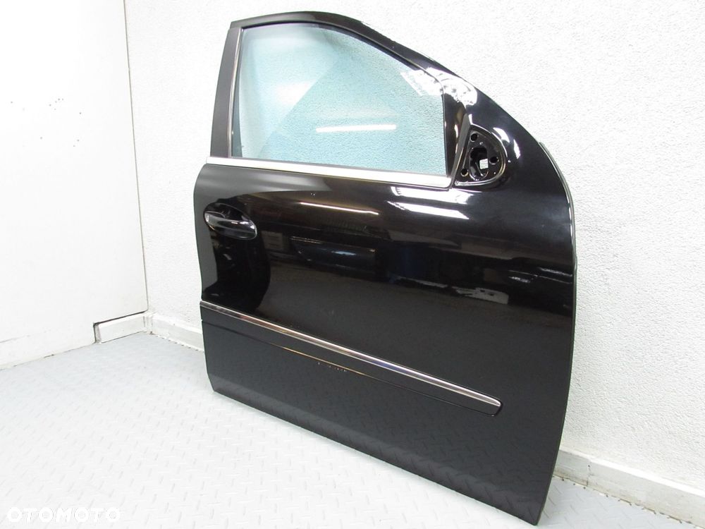 MERCEDEDES ML W164 LIFT 08-11 DRZWI PRZOD PRAWA KOMPLETNE 197 - 4