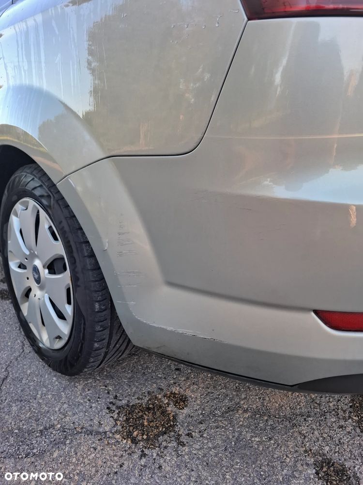 Ford Mondeo 1.6 Trend - 13