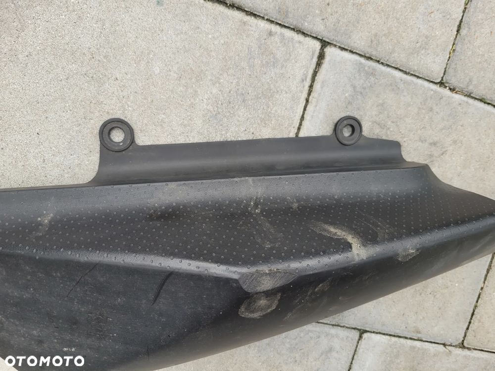 Owiewka, osłona, wypełnienie, ogon, zadupek Yamaha XT 125 - 3
