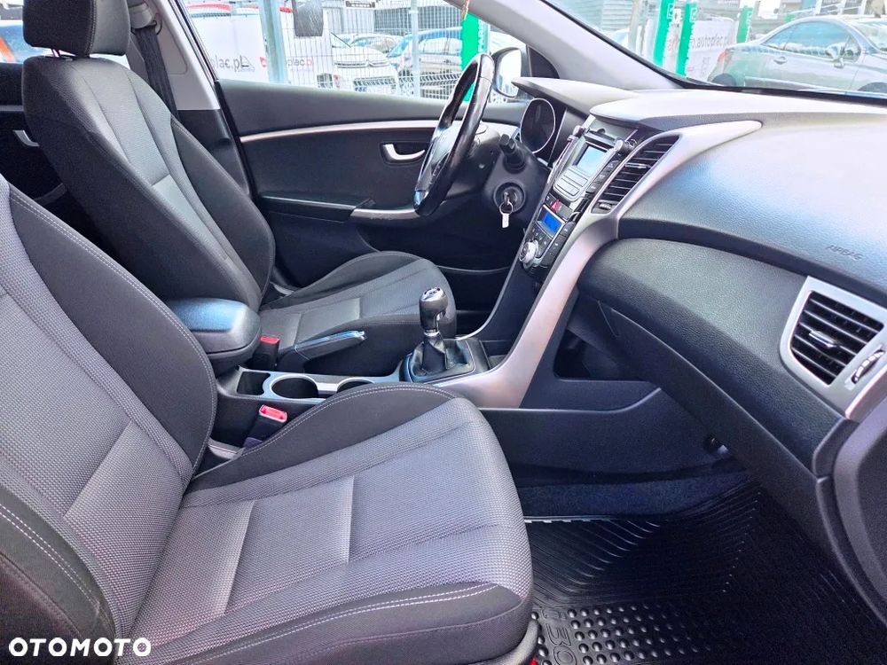 Hyundai i30 1.6 GDI Comfort - 30