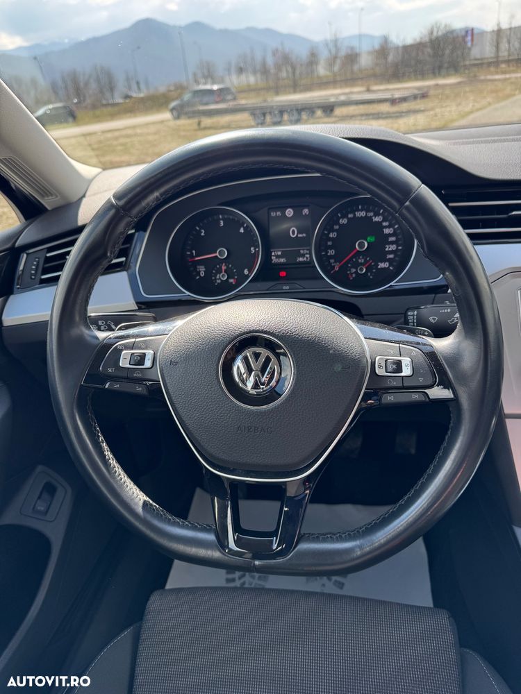 Volkswagen Passat 2.0 TDI SCR DSG BlueMotion Comfortline - 8