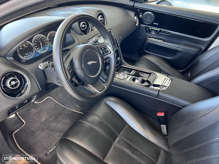 Jaguar XJ 3.0 D V6 Premium Luxury - 19