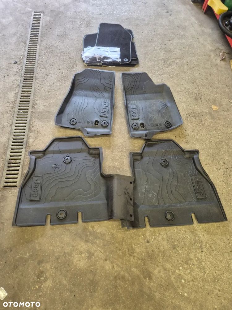 Jeep Wrangler Unlimited GME 2.0 Turbo Sahara - 36