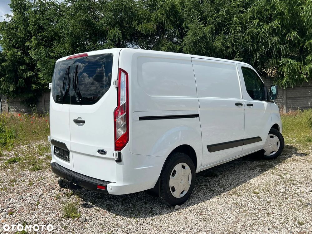 Ford Transit Custom - 11