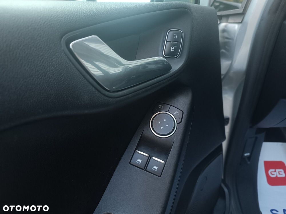 Ford Fiesta 1.1 Trend - 26