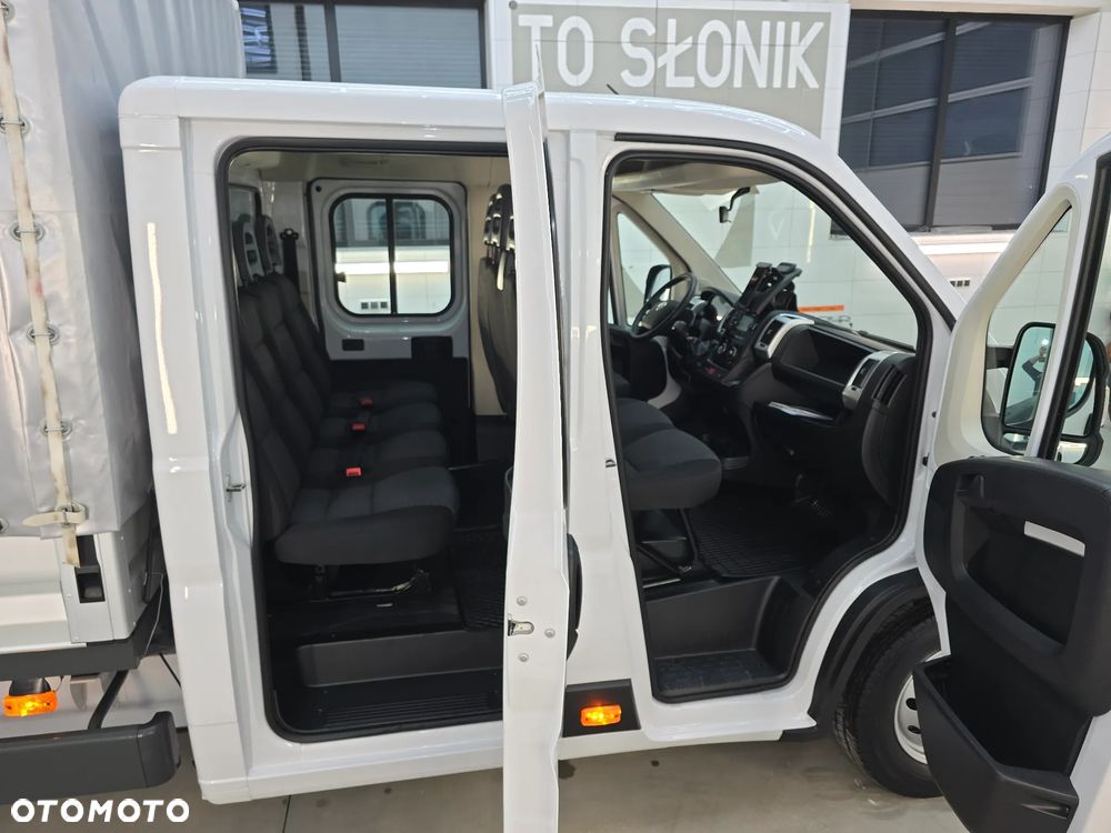 Fiat DUCATO 19Tyś km DOKA MAXI 7-OSOBOWY + 855Kg Ładownośc NAJLEPSZY SINIK 2,3 IVECO 140KM SALON PL STAN JAK NOWY NOWY NOWY 19Tyś km SERWIS ASO FIAT DO OSTATNIEGO Km KOŁA16 Cali KLIMA ELEKTRYKA WZMOCNIONE ZAWIESZENIE - 33