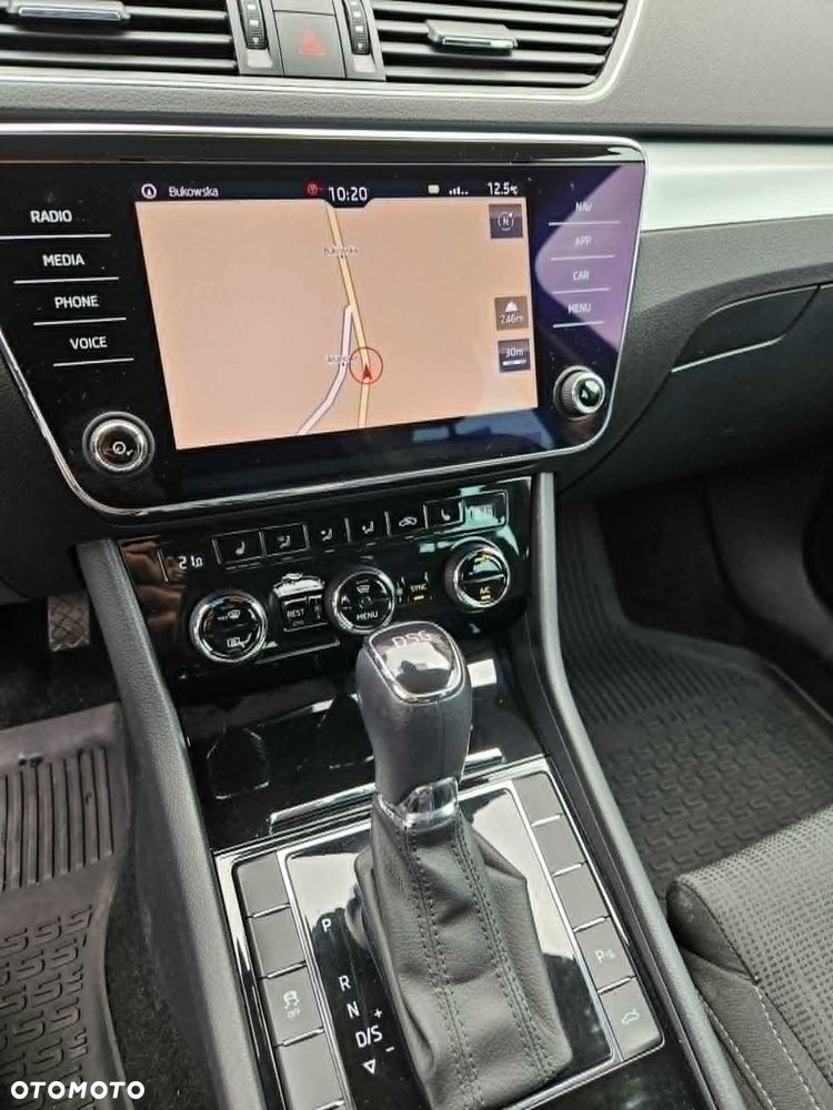 Skoda Superb 2.0 TDI Ambition DSG - 4