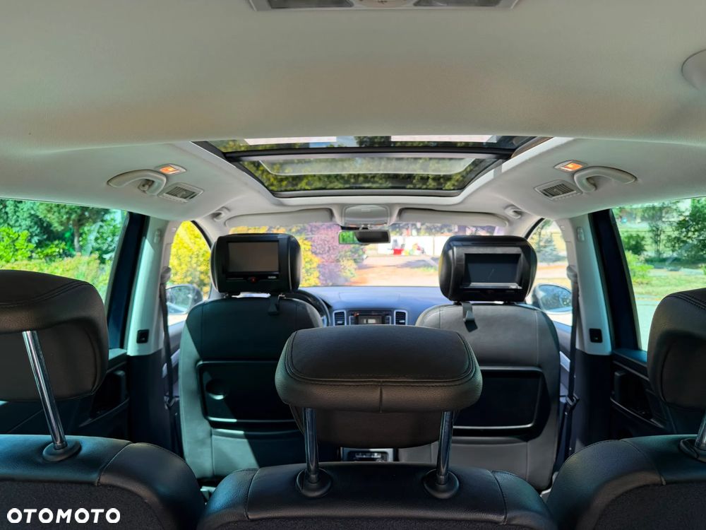 Volkswagen Sharan 2.0 TDI Comfortline DSG - 26