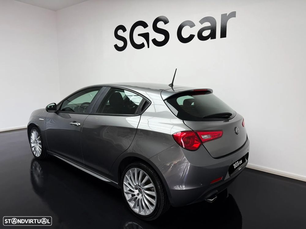 Alfa Romeo Giulietta 1.6 JTDM - 4