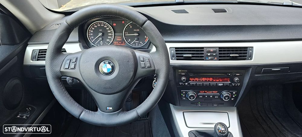 BMW 320 d Coupe - 11