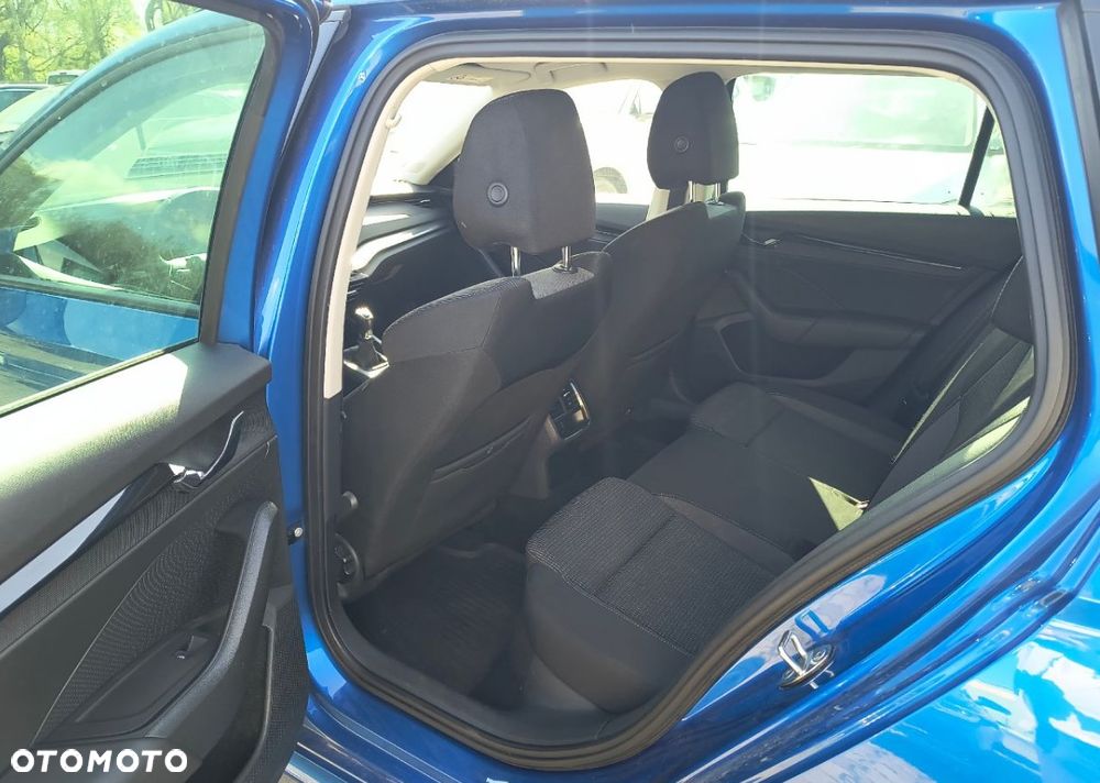 Skoda Octavia 1.5 TSI ACT Ambition - 10