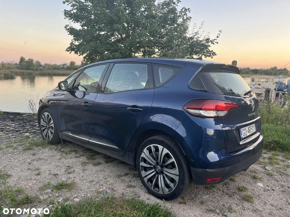 Renault Scenic - 11