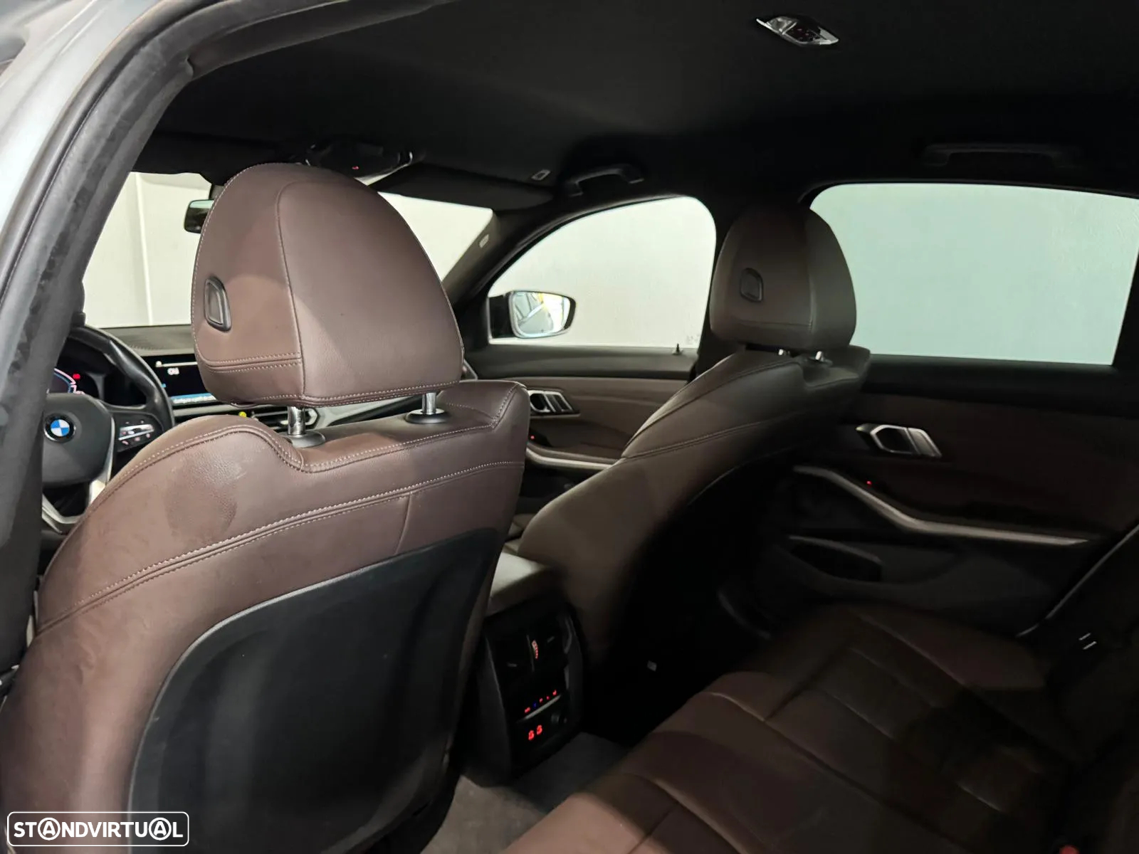 BMW 330 e Auto - 19