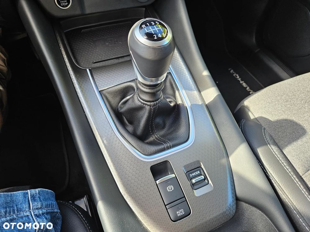 Nissan Qashqai 1.3 DIG-T MHEV Premiere Edition - 10