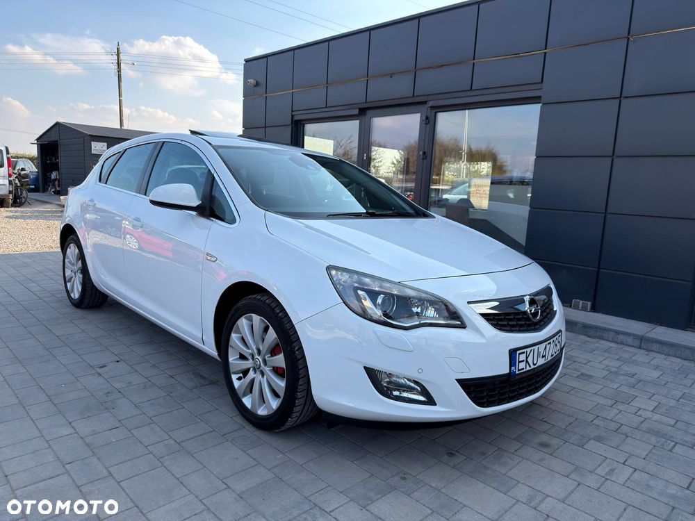 Opel Astra 1.4 Turbo Edition - 1