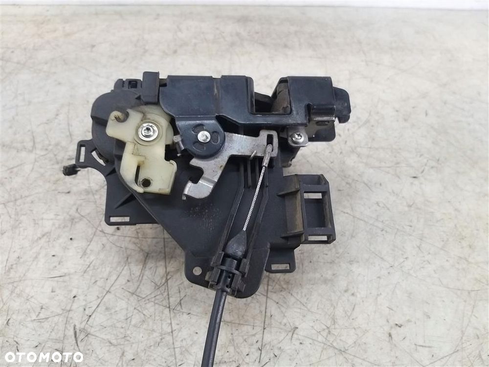 Zamek drzwi tył prawy VW Transporter T5 2003-2009 3B1837016BS - 3