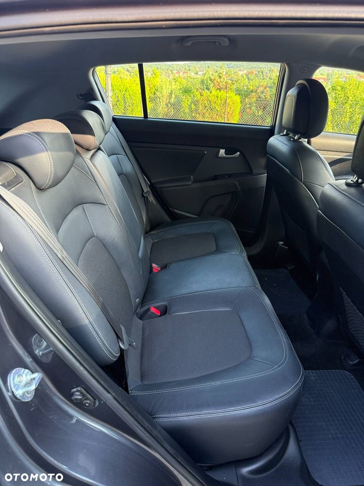 Kia Sportage 1.6 GDI 2WD ISG Dream-Team Edition - 16