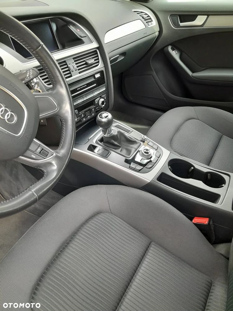 Audi A4 ver-1-8-tfsi-s-line-sportpaket - 26