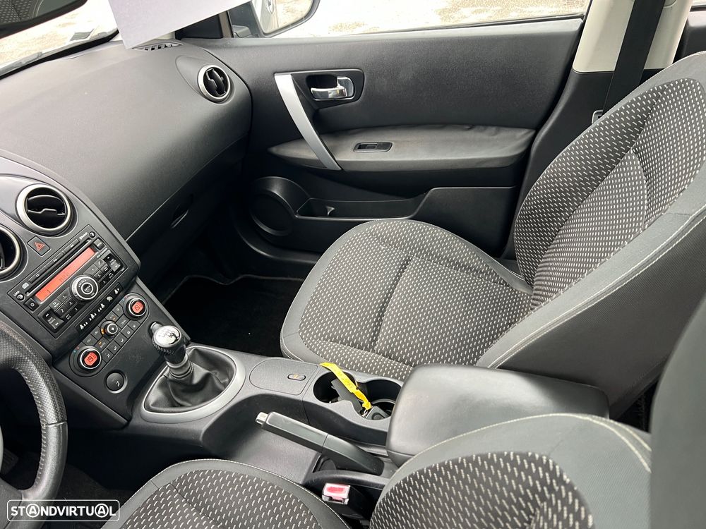 Nissan Qashqai 2.0 dCi Tekna PI FPD - 17