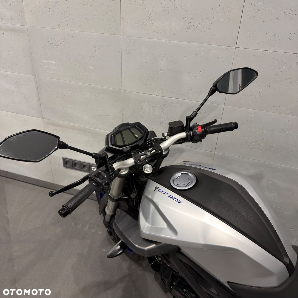 Yamaha MT - 12