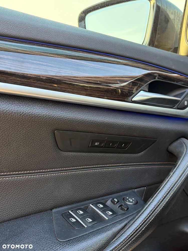 BMW Seria 5 530i M Sport sport - 15