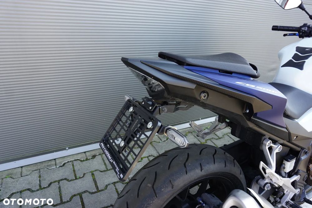 Honda CB - 11