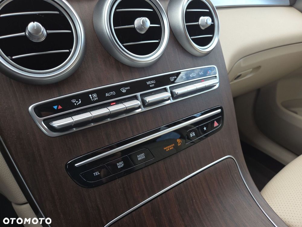 Mercedes-Benz GLC - 17