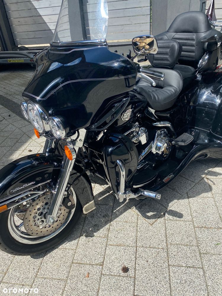 Harley-Davidson FLHS Electra Glide - 12
