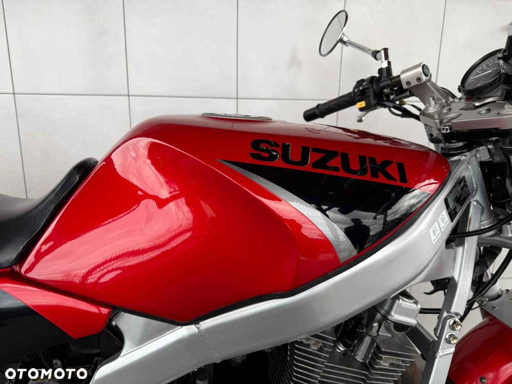 Suzuki GS - 10
