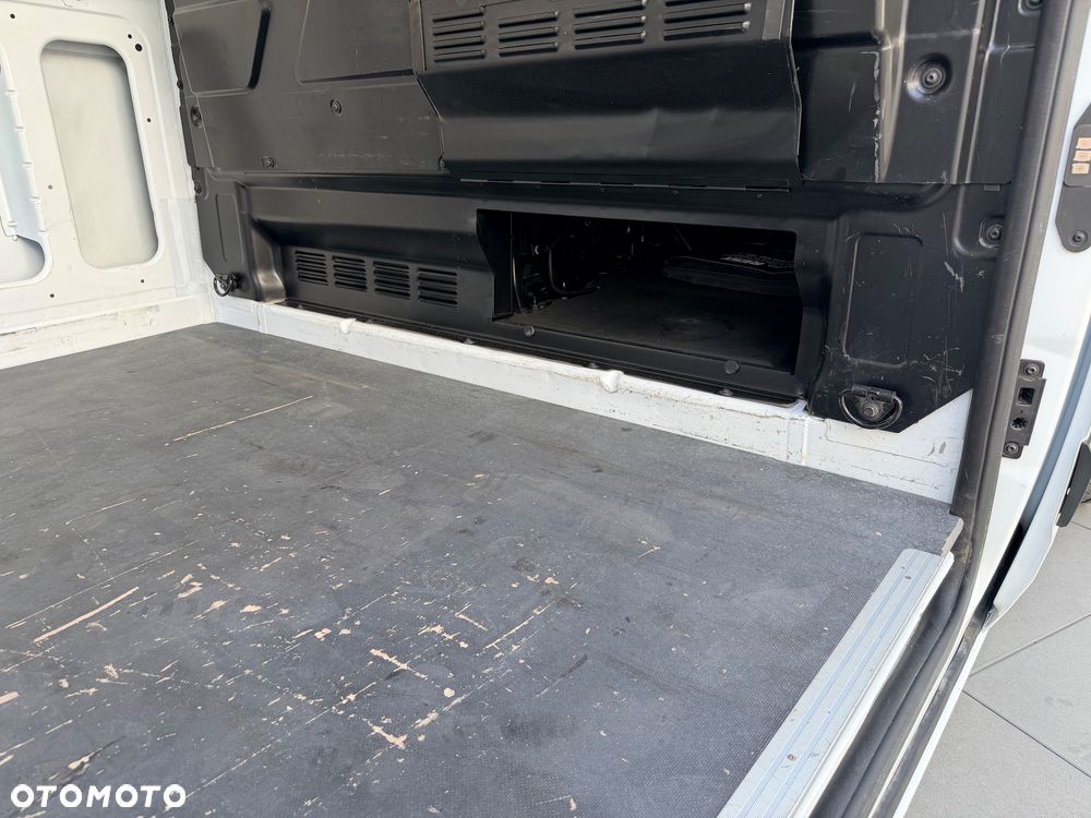 Ford Transit Custom - 15