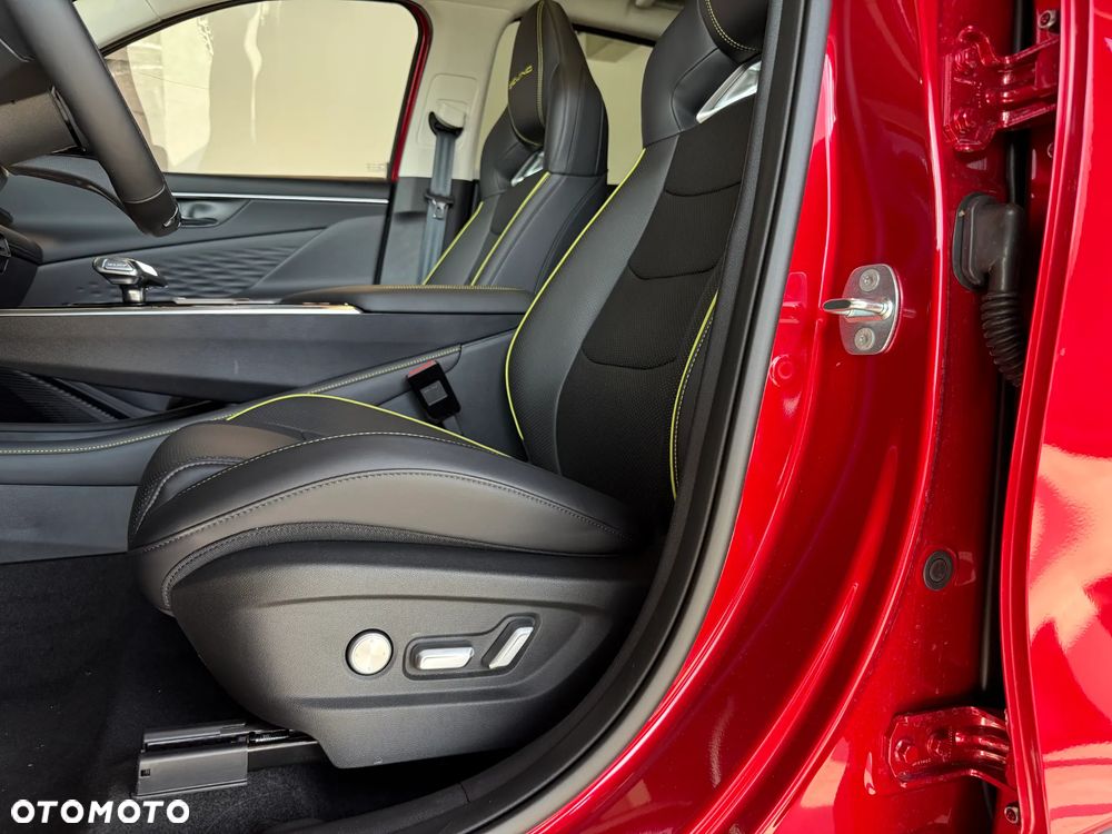 BAIC 5 1.5T Luxury DCT - 24