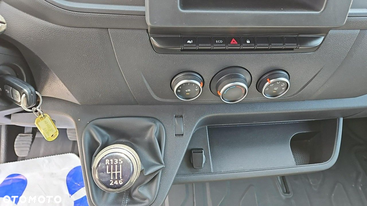 Renault Master - 15