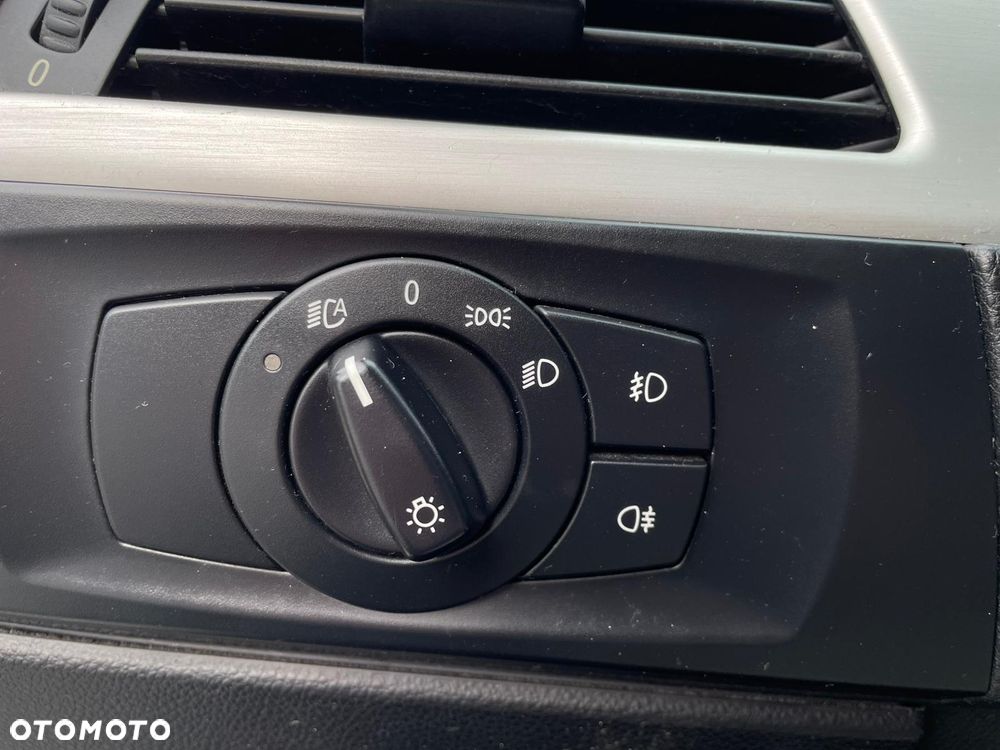 BMW Seria 3 320d DPF Blue Performance Edition Fleet Sport - 25