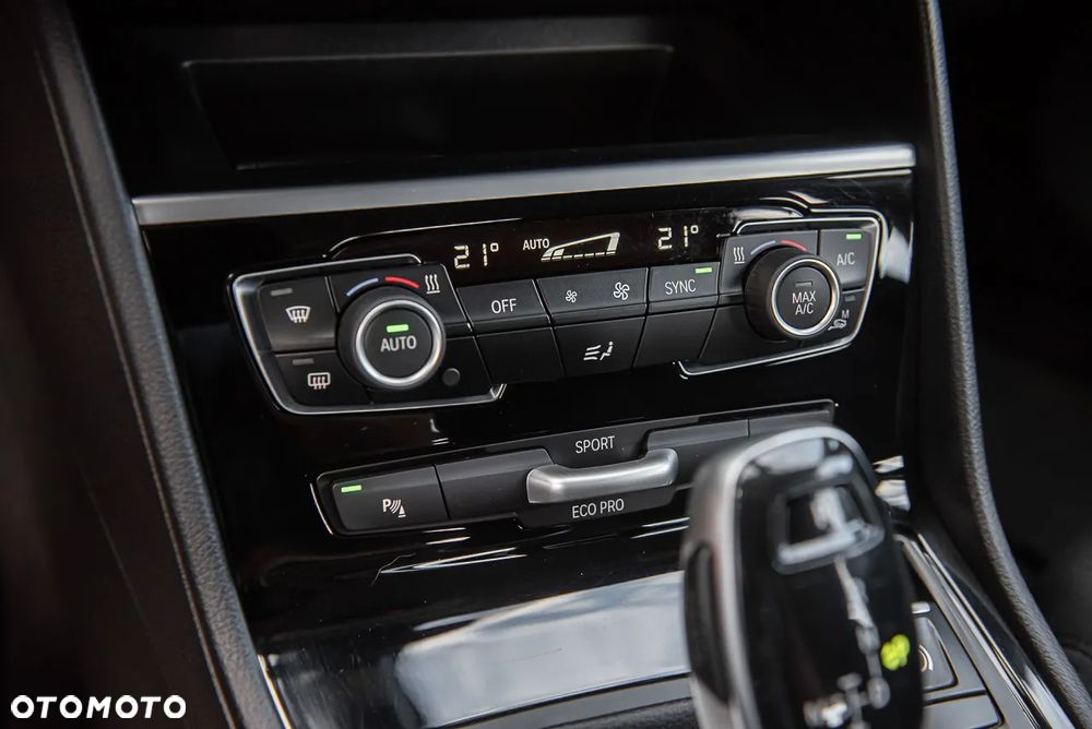 BMW Seria 2 216d Active Tourer - 23