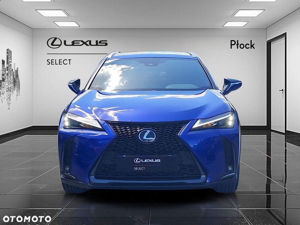 Lexus UX - 8