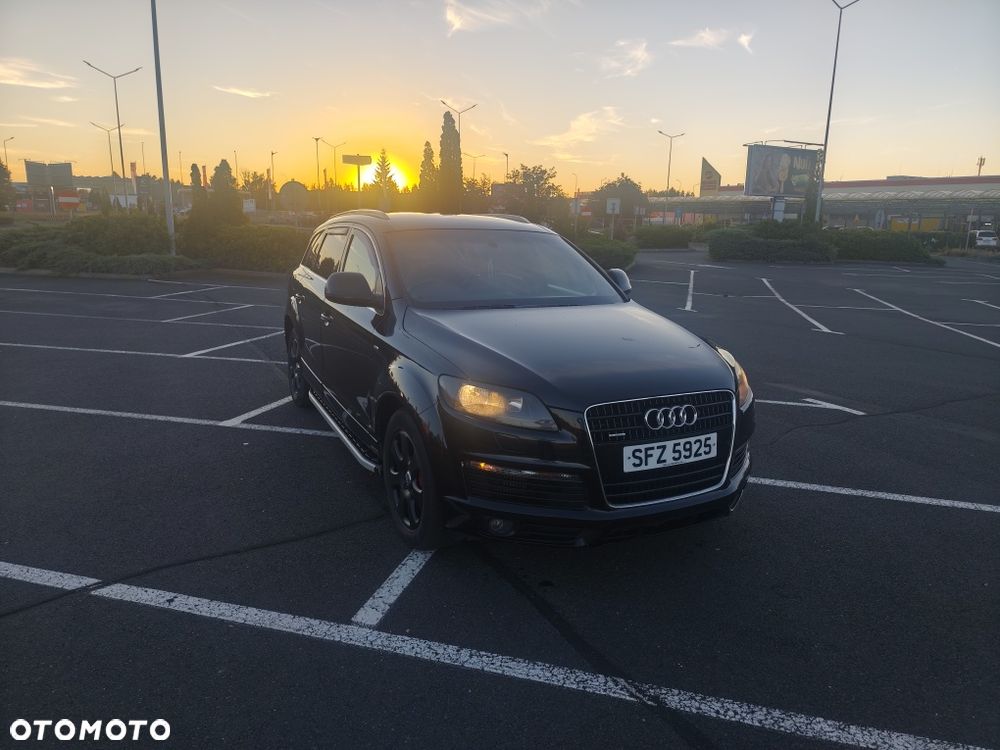 Audi Q7 - 7
