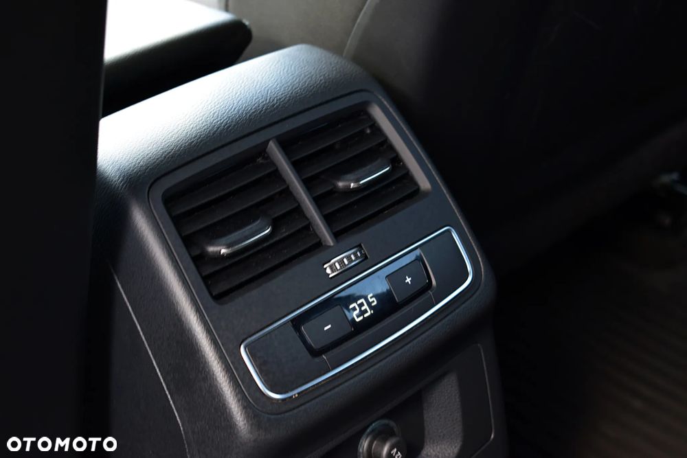 Audi A4 Avant 35 TFSI mHEV S Line S tronic - 18