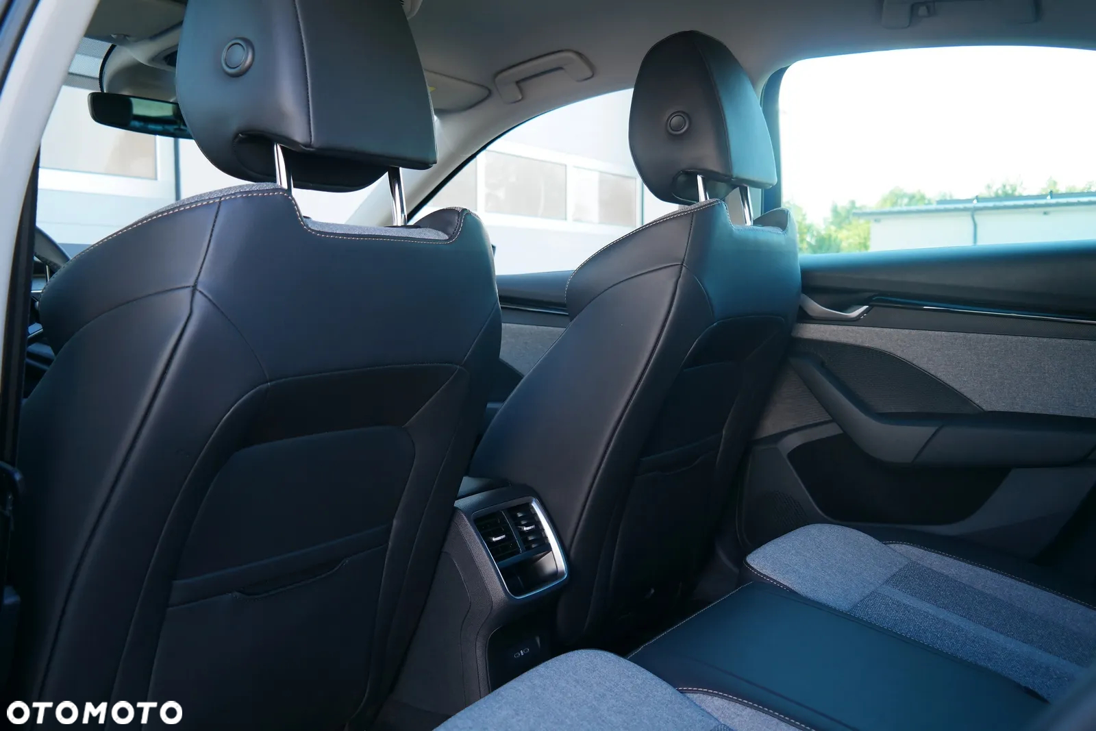 Skoda Octavia 1.5 TSI Selection - 8