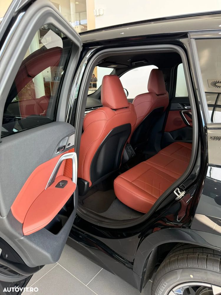 BMW X1 sDrive20i AT MHEV - 8