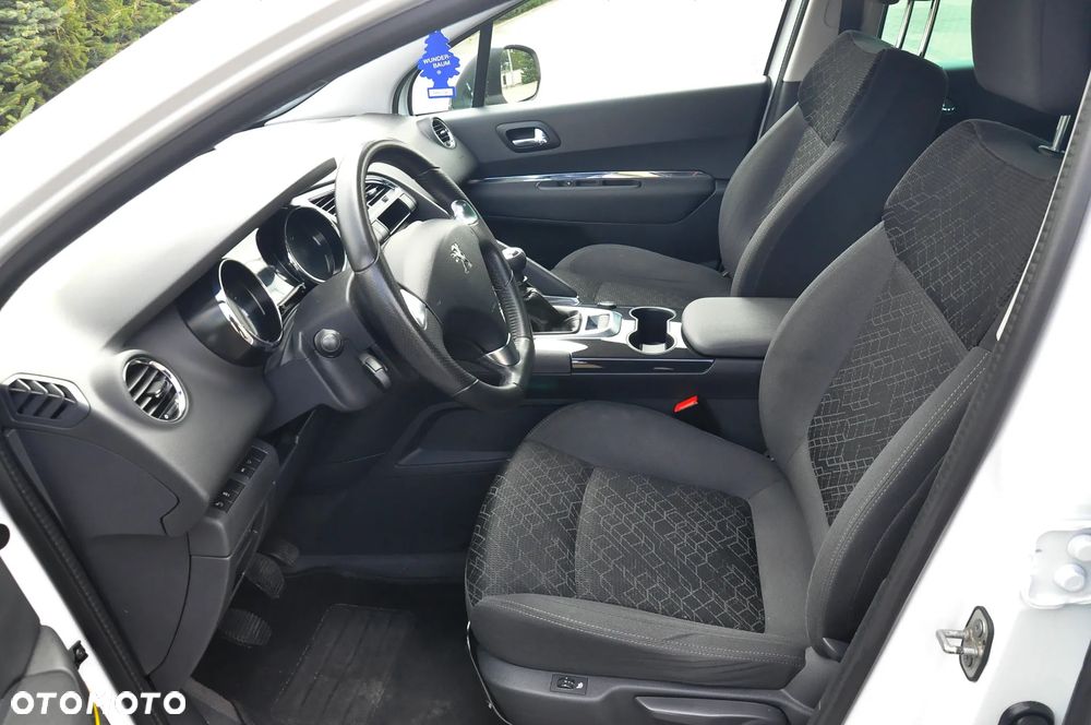 Peugeot 3008 1.6 BlueHDi Style S&S - 28