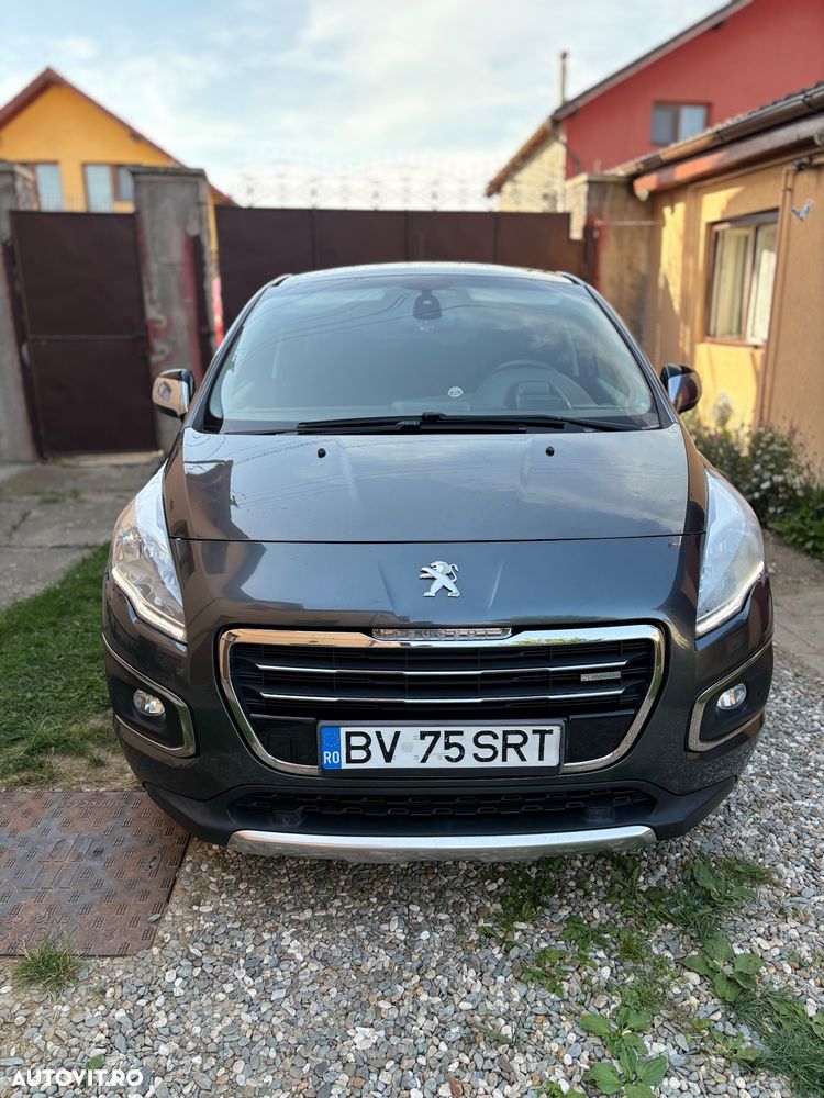 Peugeot 3008 HYbrid4 - 12