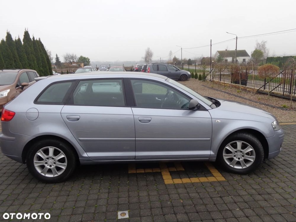 Audi A3 Sportback - 12