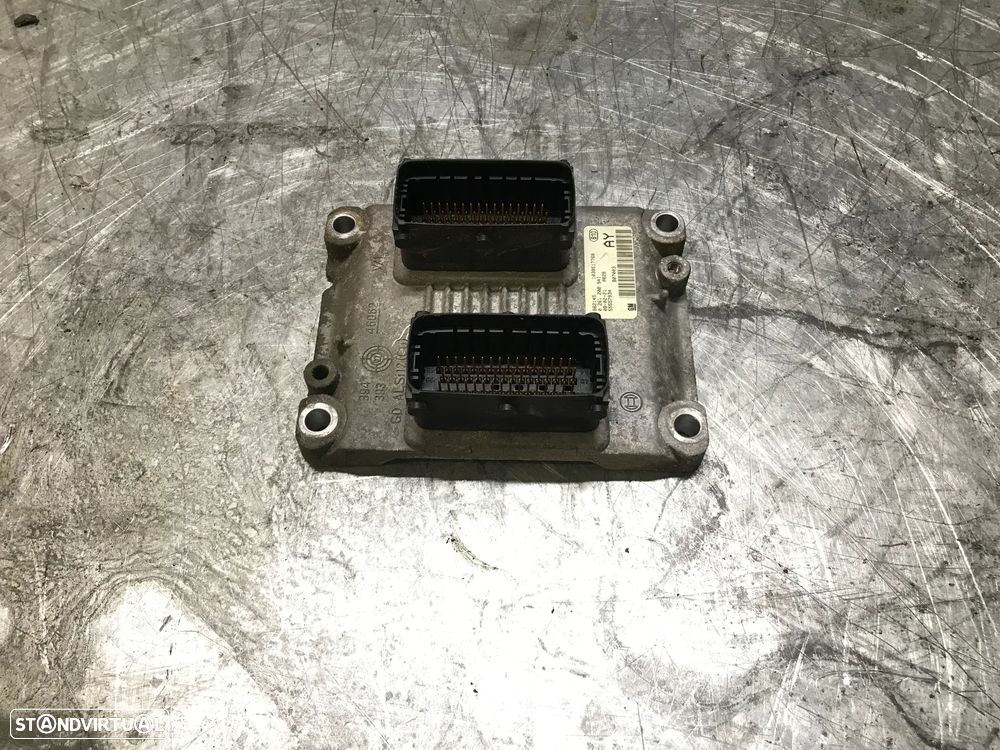 CENTRALINA DO MOTOR OPEL CORSA D 1.4i 55557934 0261208941 - 2