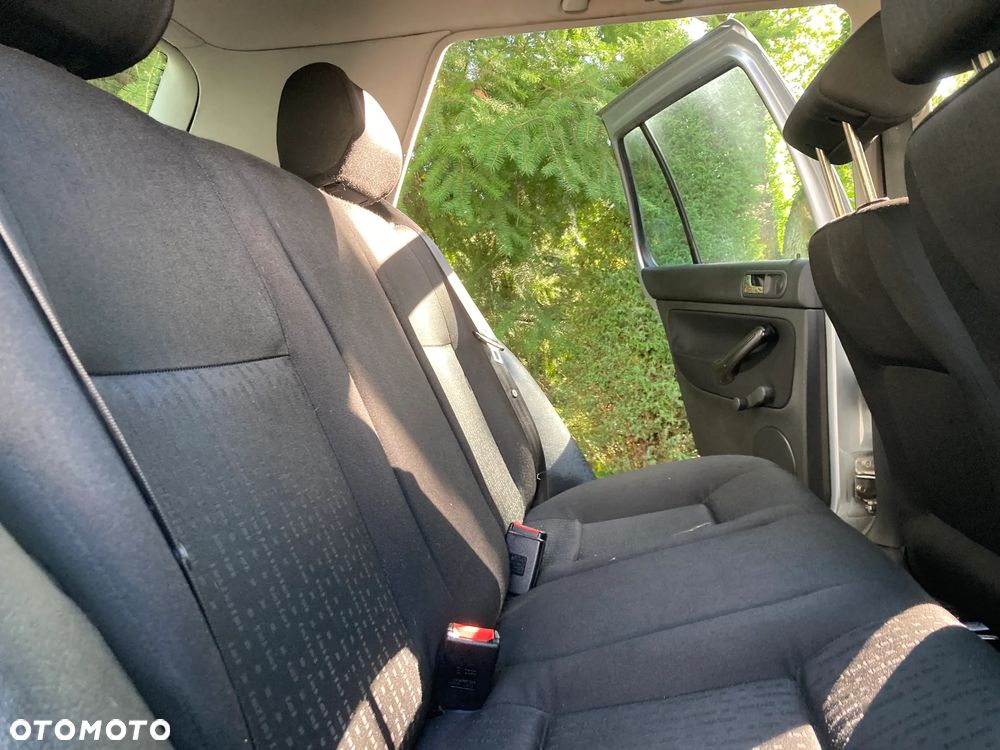 Volkswagen Golf 1.6 Basis - 8