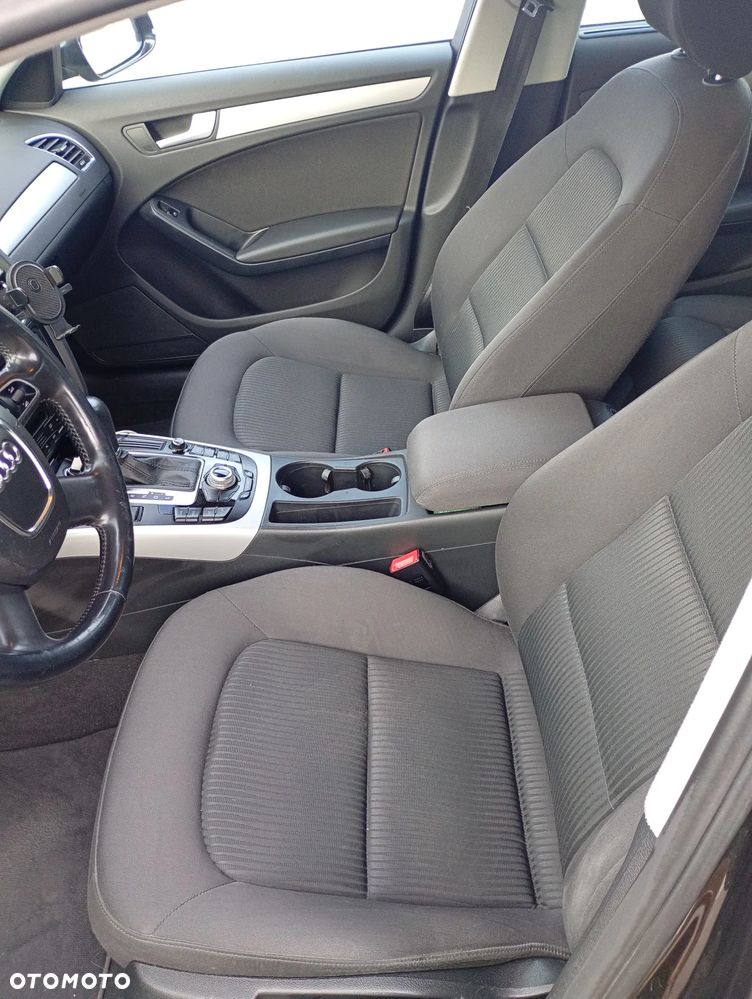 Audi A4 Avant - 22