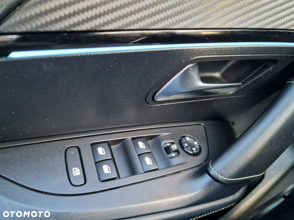 Peugeot 2008 1.5 BlueHDi GT S&S EAT8 - 29