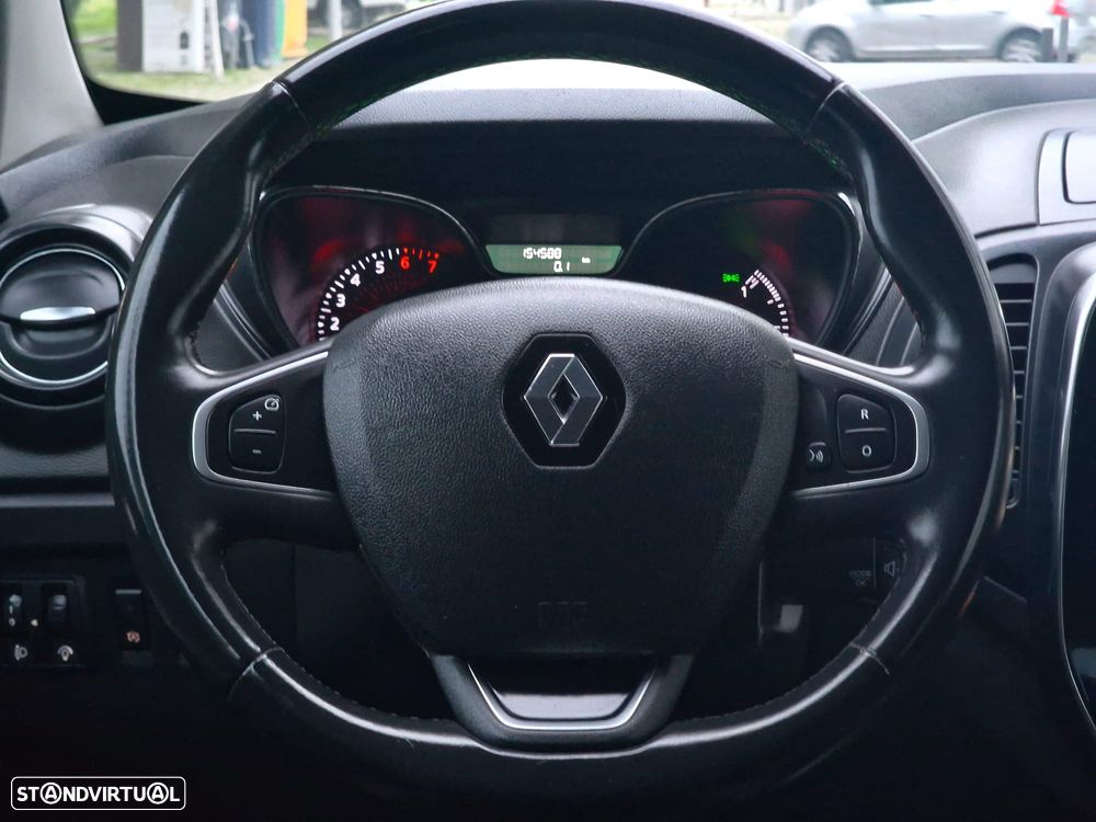 Renault Captur (ENERGY) TCe 90 BOSE EDITION - 19