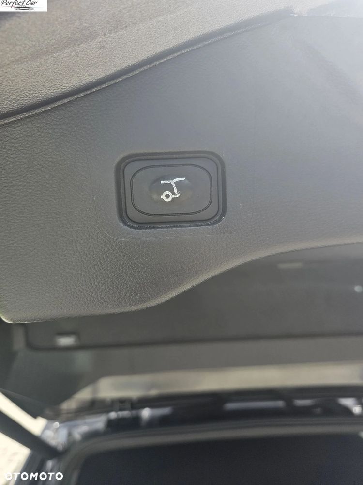 Ford Mondeo SW 2.0 Hybrid ST-Line Plus - 34