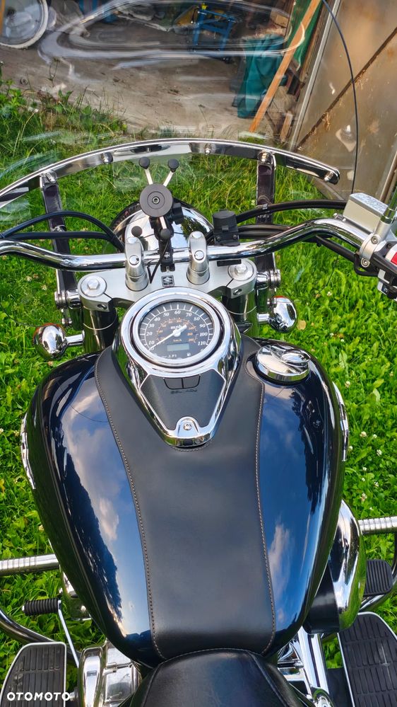Suzuki VL 800 Volusia - Boulevard C50 - 11